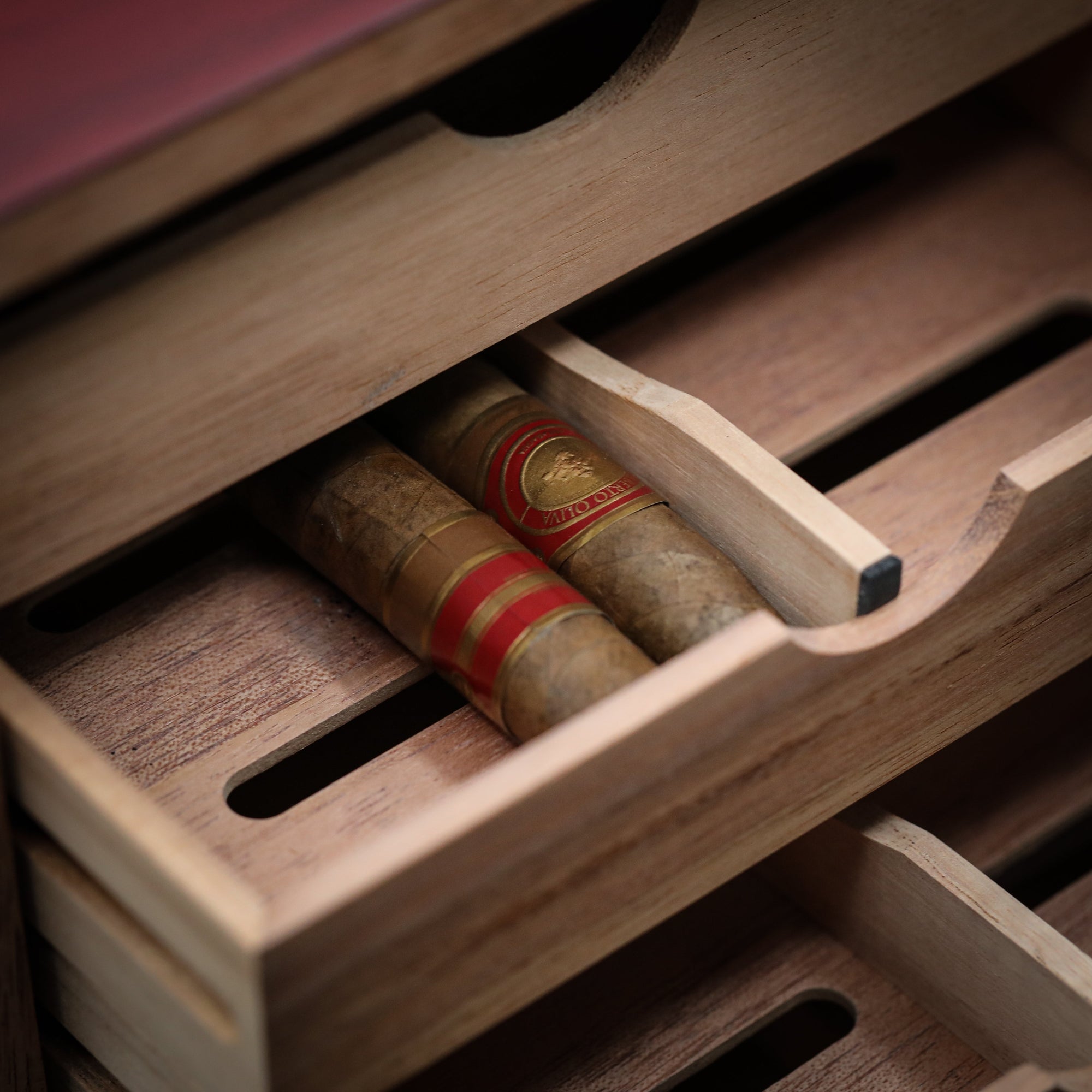 Cigar Humidor Ironsmith® 